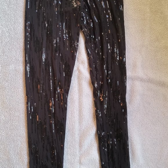 GUESS sequin black leggings, New with Tags (teen size) - Picture 2 of 6